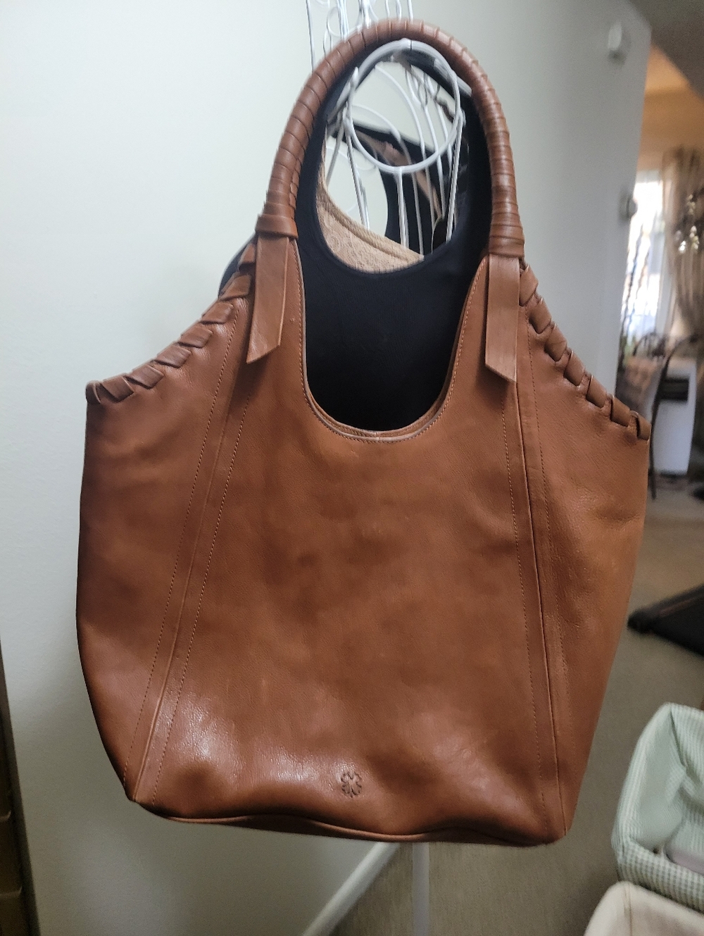 LUCKY WOMANS HANDBAG